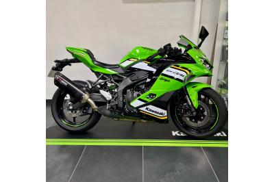 KAWASAKI NINJA ZX-4 RR