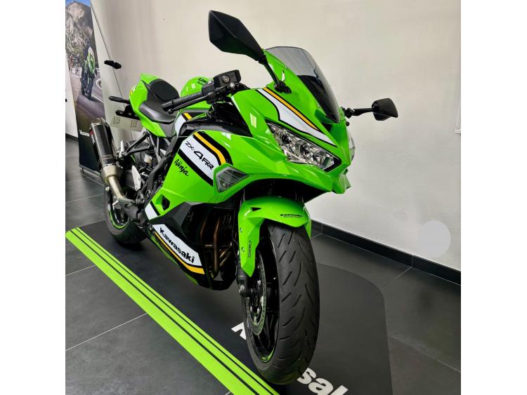 KAWASAKI NINJA ZX-4 RR