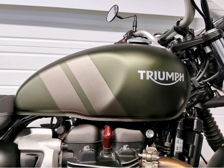 TRIUMPH STREET SCRAMBLER  900 - 1ERE MAIN - ELIGIBLE A2