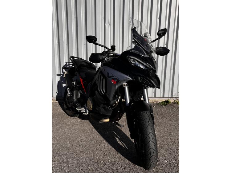 DUCATI MULTISTRADA V4 S TRAVEL RADAR