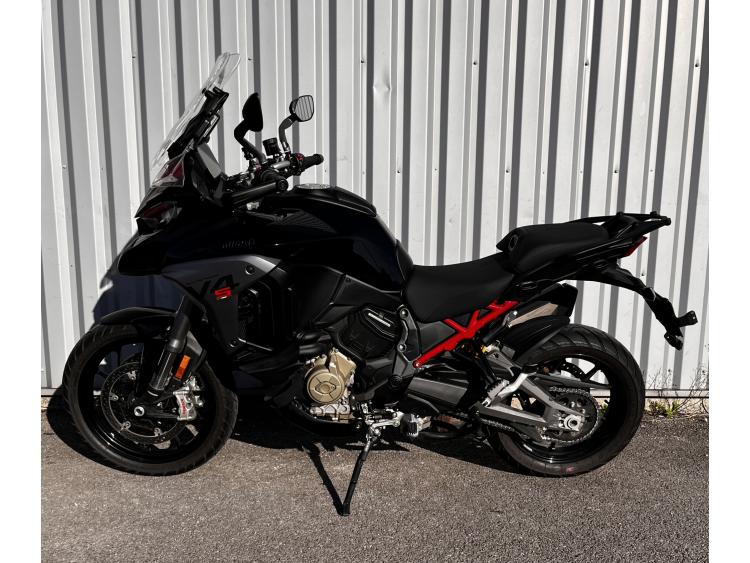 DUCATI MULTISTRADA V4 S TRAVEL RADAR