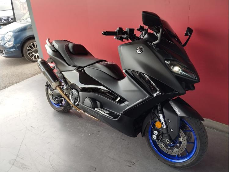 YAMAHA XP T-MAX 560 + EQUIPEMENTS