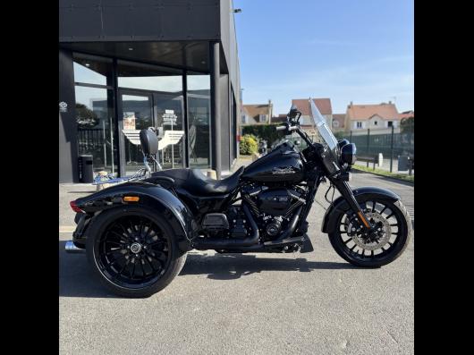 HARLEY-DAVIDSON TRIKE FREEWHEELER 1868