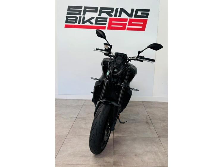 YAMAHA MT-09
