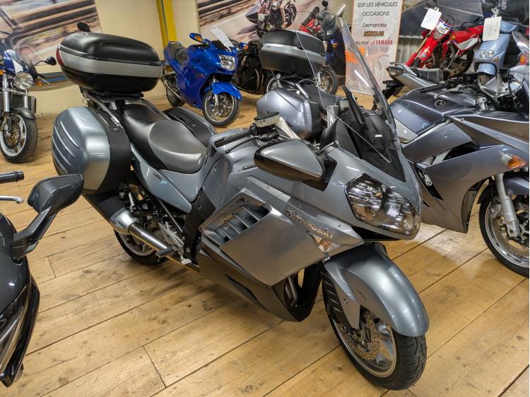 KAWASAKI GTR 1400