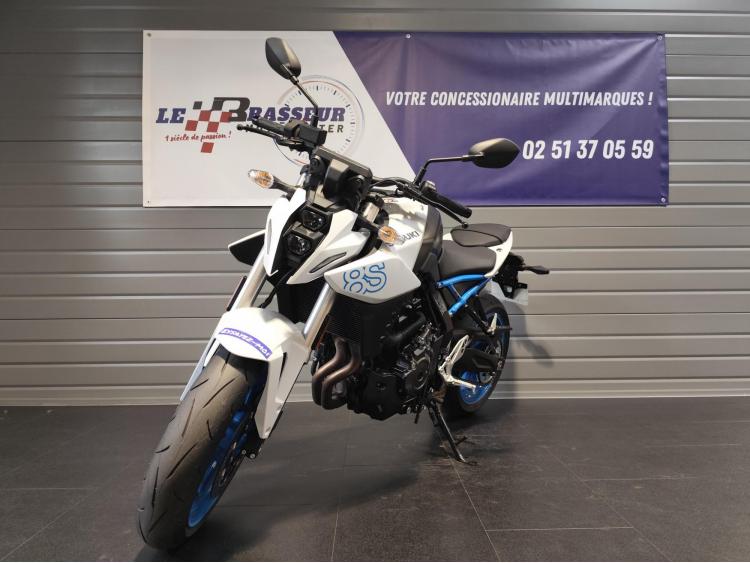 SUZUKI GSX-8S