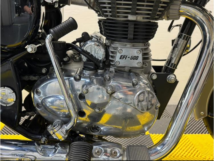 ROYAL ENFIELD CLASSIC 500  