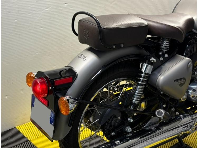 ROYAL ENFIELD CLASSIC 500  