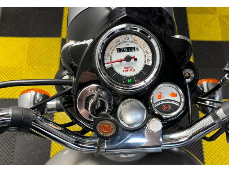 ROYAL ENFIELD CLASSIC 500  