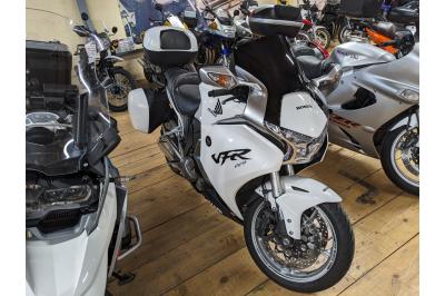 HONDA VFR 1200 F