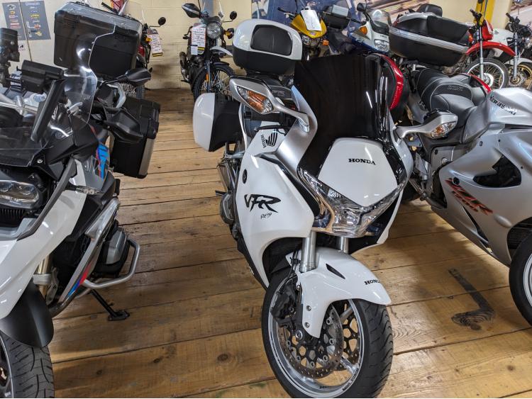 HONDA VFR 1200 F 172 cv