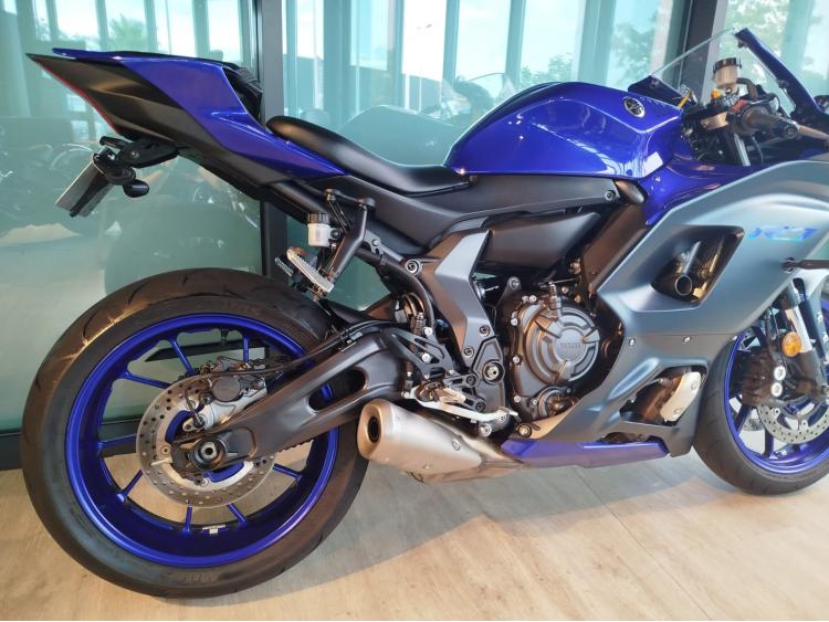 YAMAHA R7 35KW (A2) - 1er main