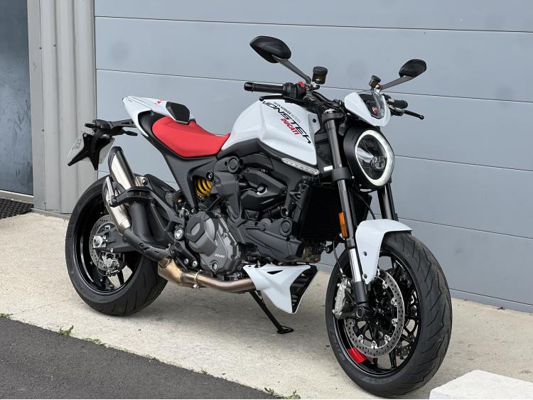 DUCATI MONSTER +