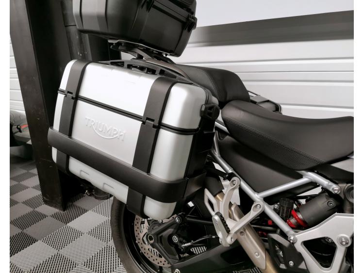 TRIUMPH TIGER 1200 GT PRO 1ERE MAIN 