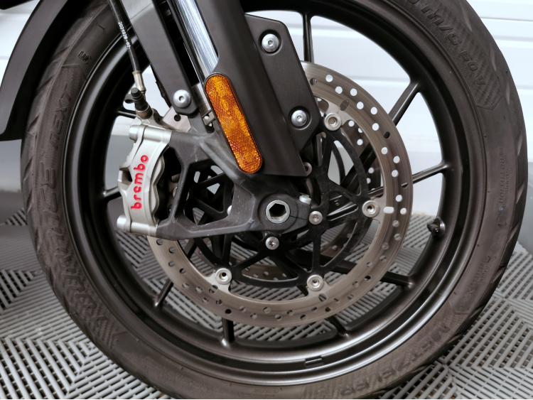 TRIUMPH TIGER 1200 GT PRO 1ERE MAIN 
