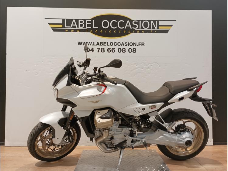 MOTO GUZZI V 100 MANDELLO