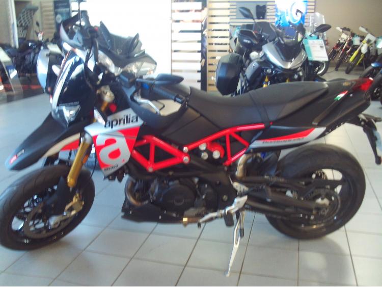 APRILIA DORSODURO 900 ABS