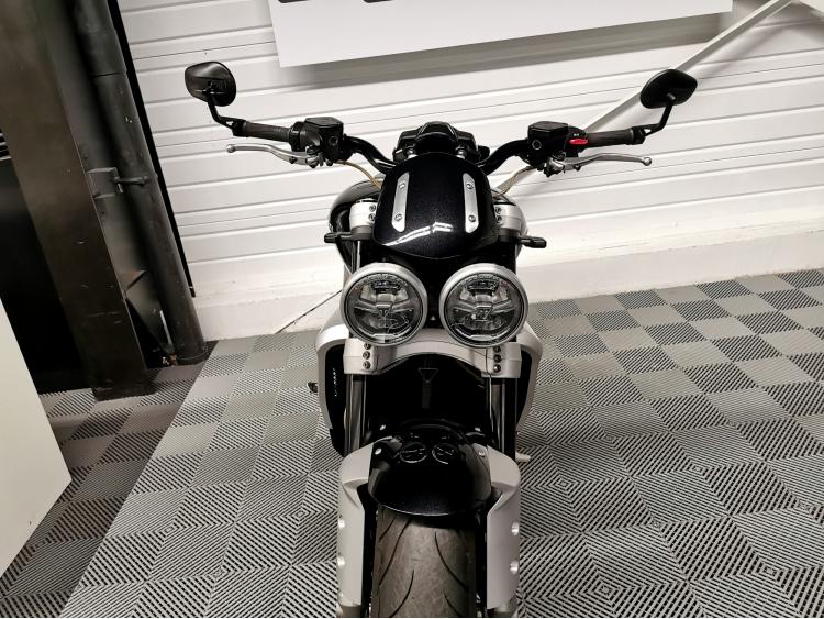 TRIUMPH ROCKET 3 R 2500 cm3 - 3R III