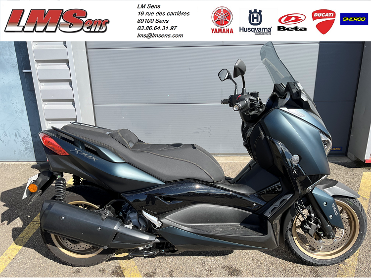 YAMAHA XMAX 300 Tech Max