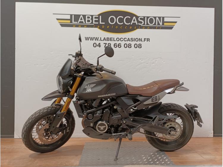 MOTO MORINI 650 SEIEMMEZZO SCRAMBLER