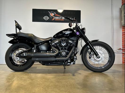 HARLEY-DAVIDSON SOFTAIL STREET BOB 1745