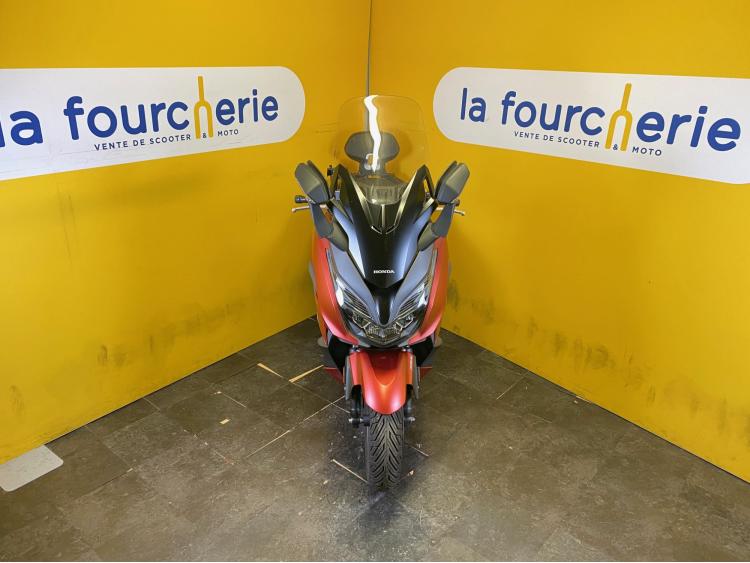 HONDA FORZA 125