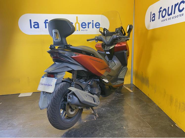 HONDA FORZA 125
