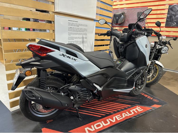 YAMAHA XMAX 125 TECH MAX