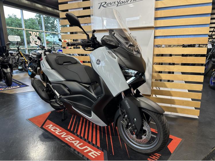 YAMAHA XMAX 125 TECH MAX
