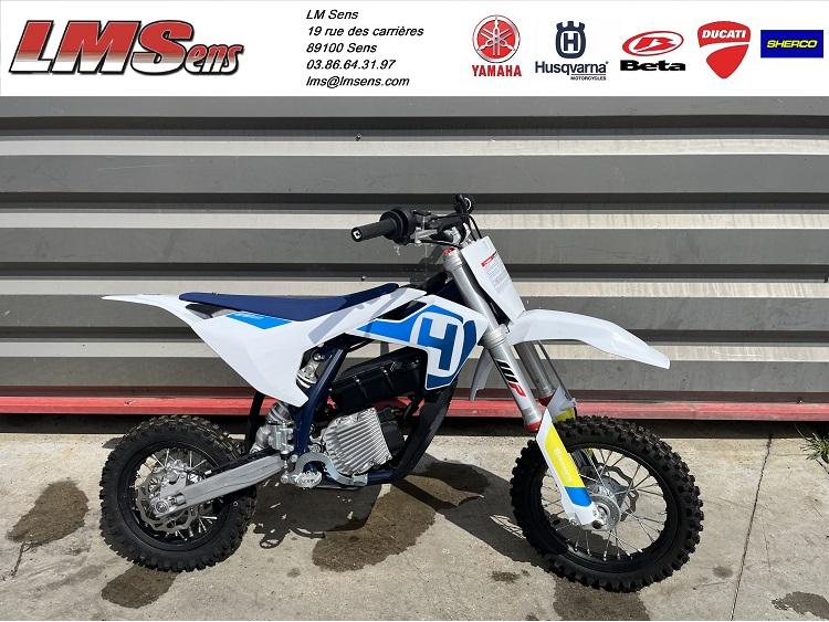 HUSQVARNA EE 5