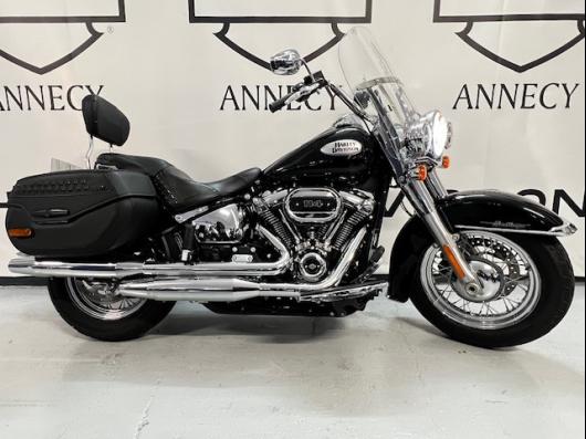 HARLEY-DAVIDSON SOFTAIL HERITAGE 1868 CLASSIC