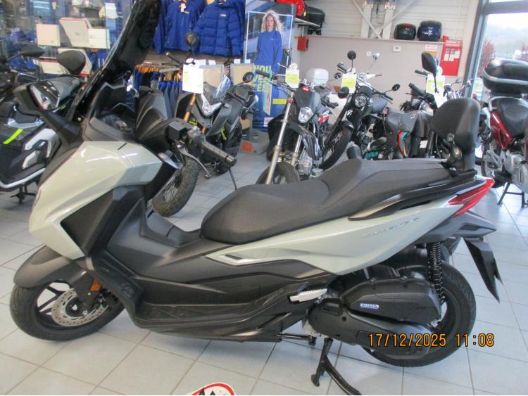 HONDA NSS FORZA  125AD