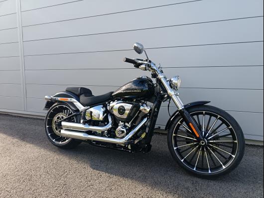 HARLEY-DAVIDSON SOFTAIL BREAKOUT 1923