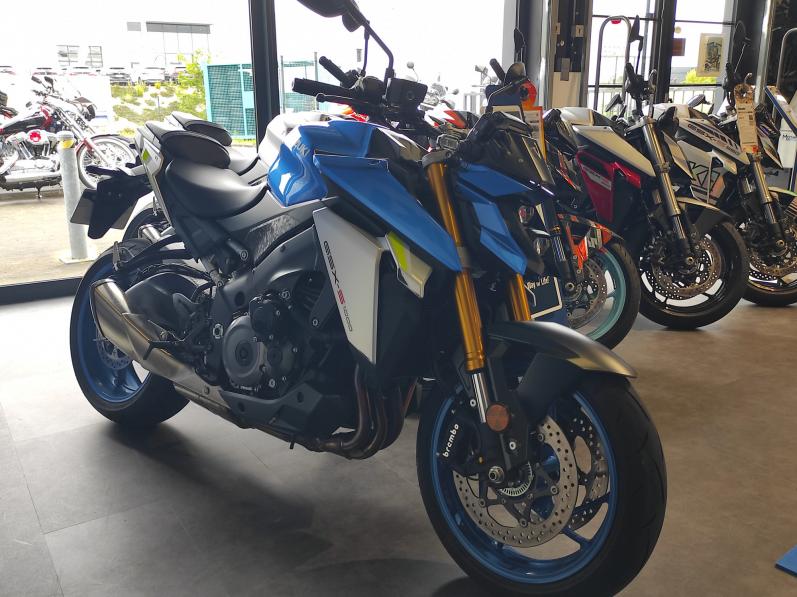SUZUKI GSX-S 1000