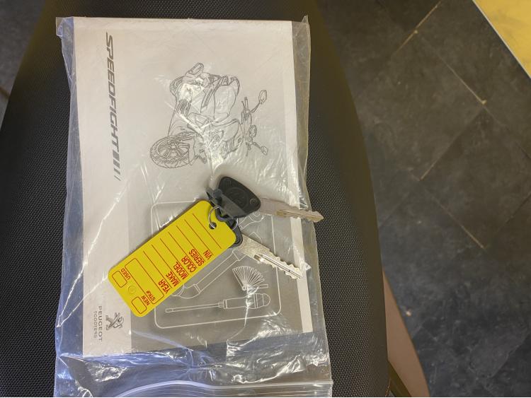 PEUGEOT SPEEDFIGHT 125 / SCOOTER 125