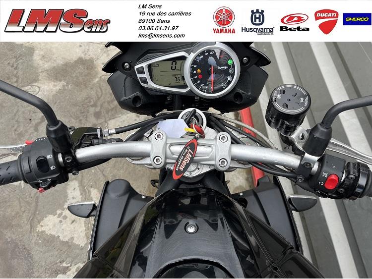 TRIUMPH SPEED TRIPLE 1050