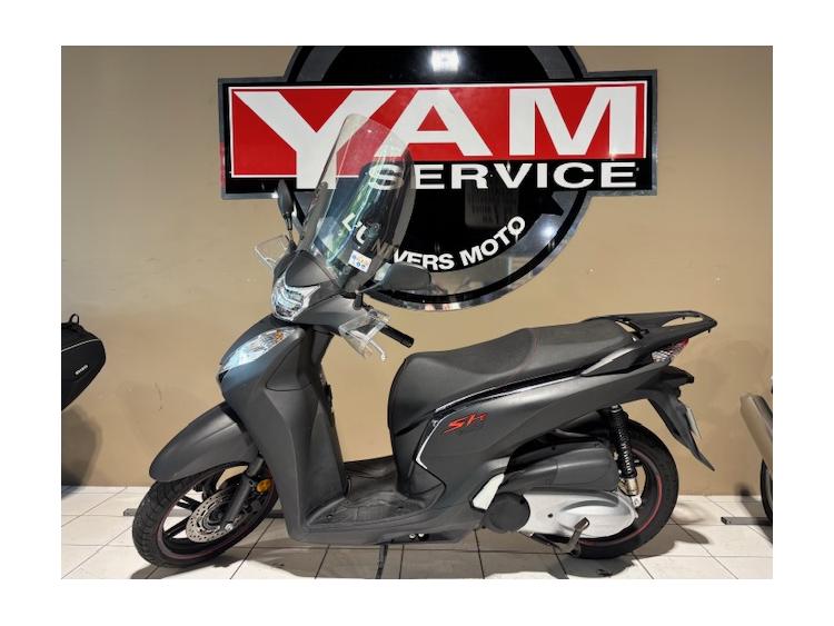 HONDA SH 300