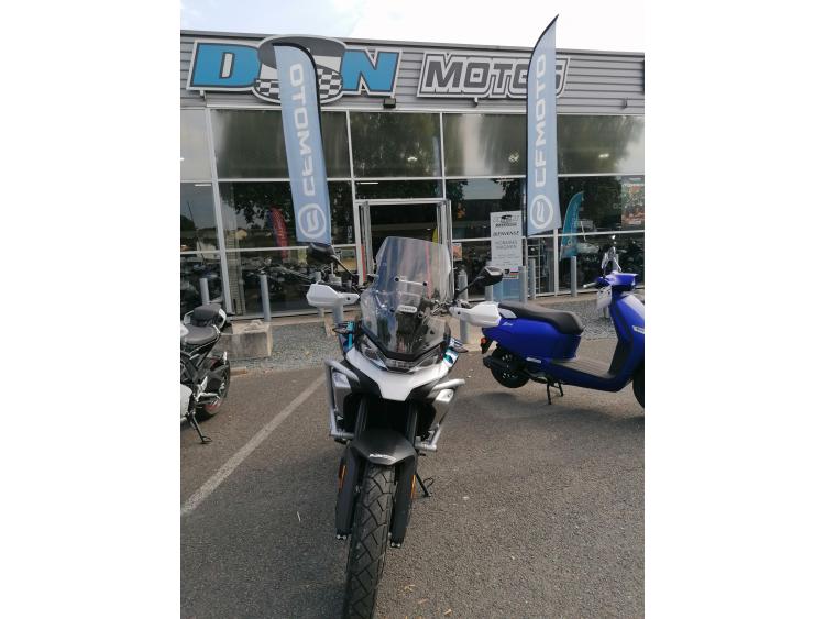 CF MOTO MT 700  / 158.84/mois  DSN MOTOS 33
