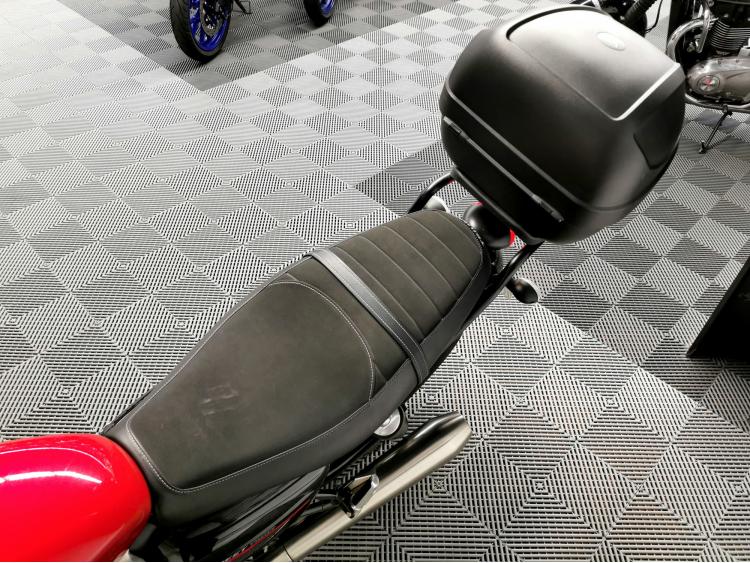 TRIUMPH STREET TWIN  900 - ELIGIBLE A2