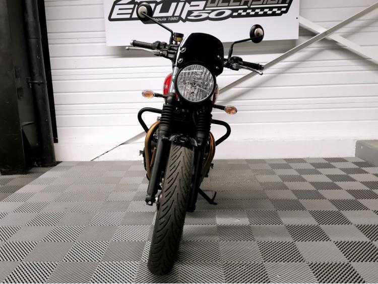 TRIUMPH STREET TWIN  900 - ELIGIBLE A2