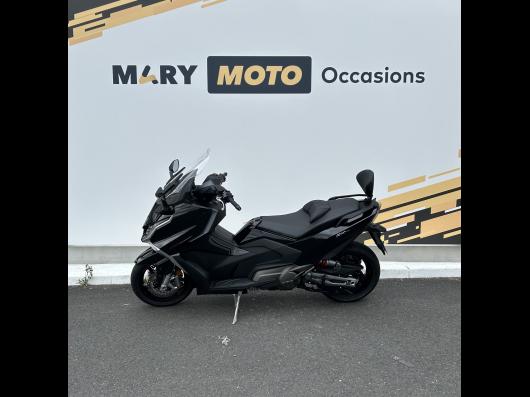 KYMCO AK 550