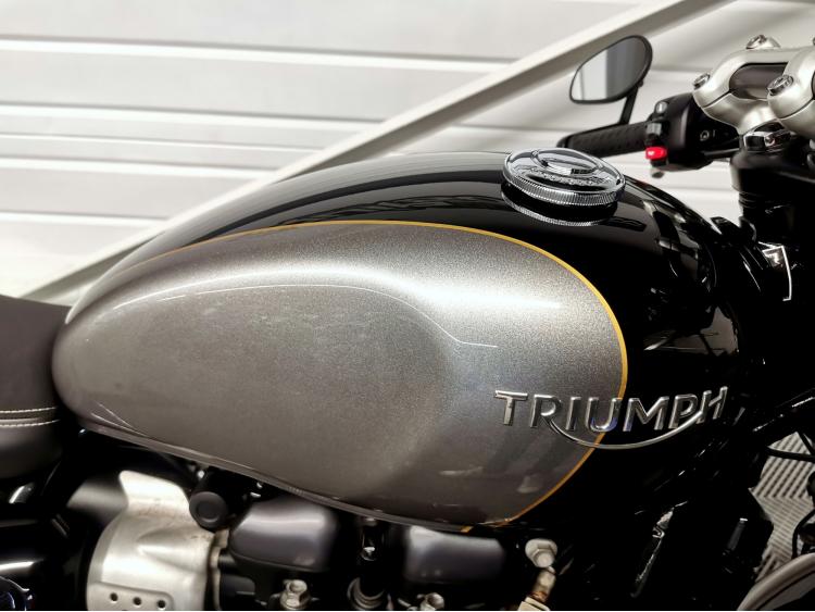 TRIUMPH STREET CUP 900