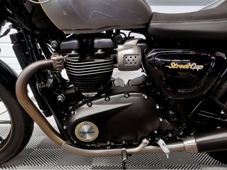 TRIUMPH STREET CUP 900