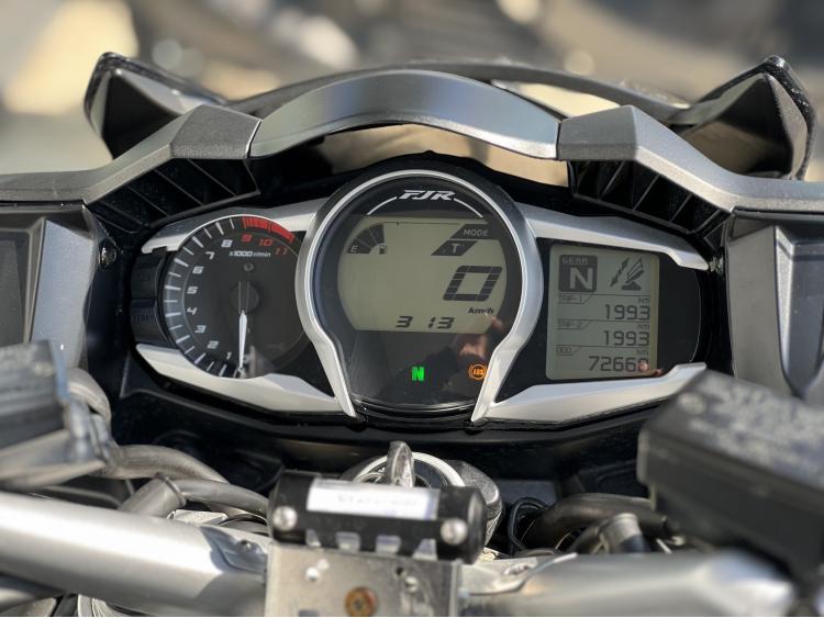 YAMAHA FJR 1300 AE ABS