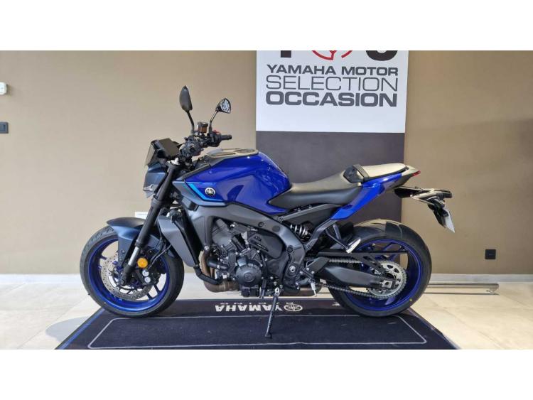 YAMAHA MT-09  Y-AMT à partir de 179 € / mois