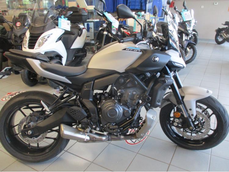 YAMAHA MT-07 (47.5CV)