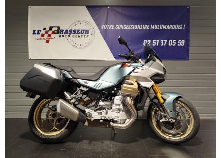 MOTO GUZZI V100 S AVEC VALISES