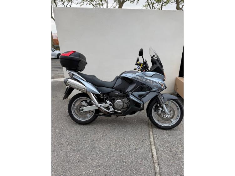 HONDA VARADERO 1000