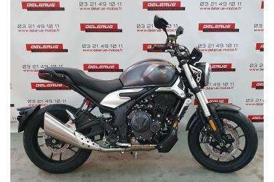 VOGE 500 AC