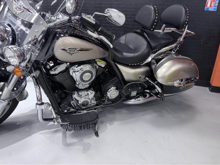 KAWASAKI VN 1700 TOURER